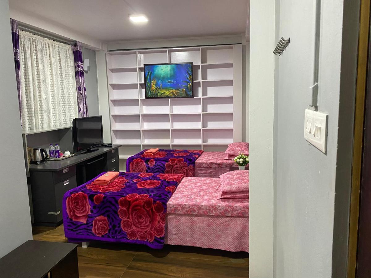 Jan Homestay Shillong Exterior photo